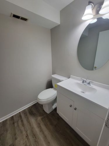 447 Sullivan Cir, Lemont IL  60440-2093 exterior