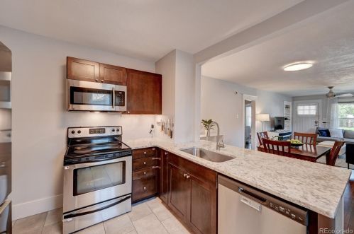 2733 Lincoln St, Englewood CO 80113-1539 exterior