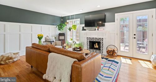 6431 Franconia Ct, Springfield VA  22150-1204 exterior