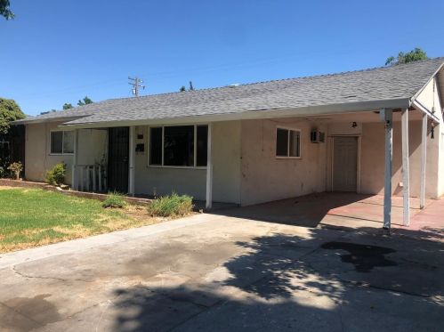 905 Hawthorne Ave, Modesto, CA 95350-3066