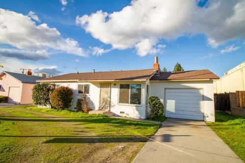 505 Shaw Ave, Clovis, CA 93612-3848