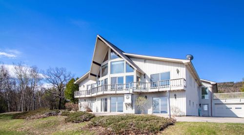 26 Checkerberry Ln, Laconia, NH 03249-6710