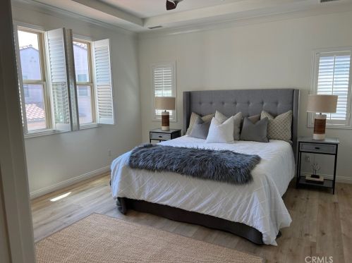 237 Mantle, Irvine CA  92618-1514 exterior
