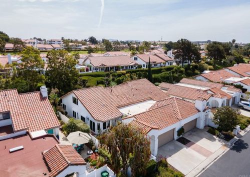 4670 Cordoba Way, Oceanside CA  92056-5104 exterior