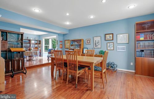 11709 Saddlerock Rd, Silver Spring, MD 20902-1612