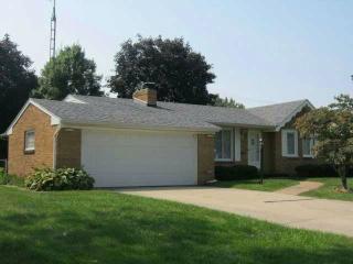 3218 Eastmoreland Dr, Toledo OH  43616-2932 exterior