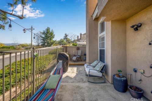 889 Sapphire Ln, Anaheim CA  92807-4864 exterior