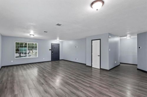 920 Canary Dr, Fort Worth TX  76131-8817 exterior