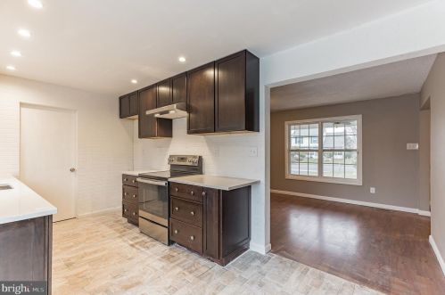 6 Avella Ln, Erial, NJ 08081-1724