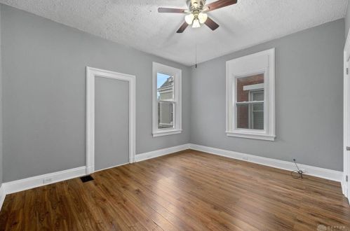 3207 Hackberry St, Cincinnati OH  45207-1820 exterior