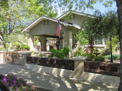 215 Morris Ave, Modesto, CA 95354-0418