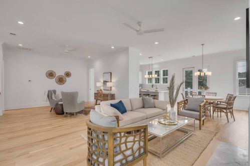 802 Palm Blvd, Isle Of Palms SC  29451-2218 exterior