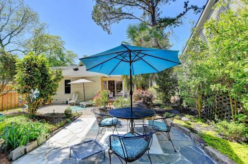 2215 Edison Ave, Atlanta GA  30305-4310 exterior