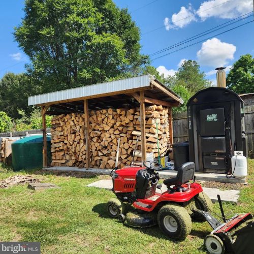 11899 Blue Gray Trl, Brandywine WV  26802-8011 exterior