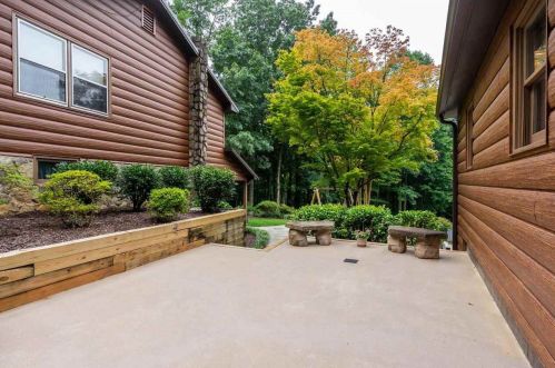 4895 Old Burnt Mtn Rd, Big Canoe GA  30143-2204 exterior