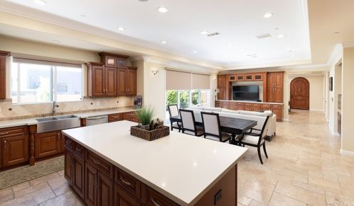 1715 Flower St, Santa Ana CA 92706-1502 exterior