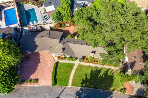 3855 Altura Ave, Glendale CA 91214-3456 exterior