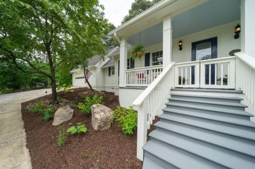 1495 Brandon Dr, Marietta, GA 30008-3511