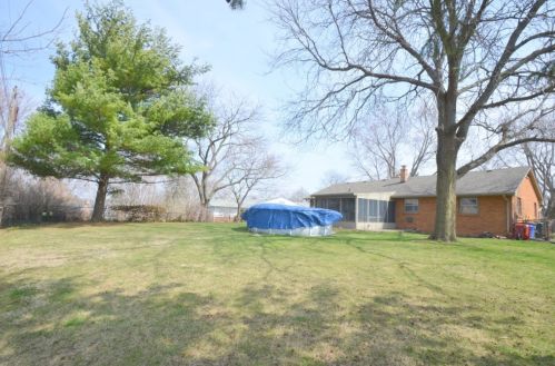 519 Blenheim Dr, Rockford, IL 61108-2013