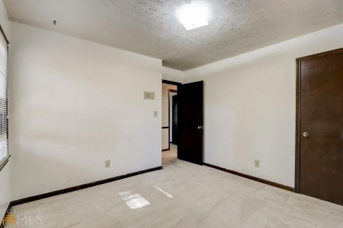 2385 Shadowood Dr, Conyers GA  30094-6143 exterior