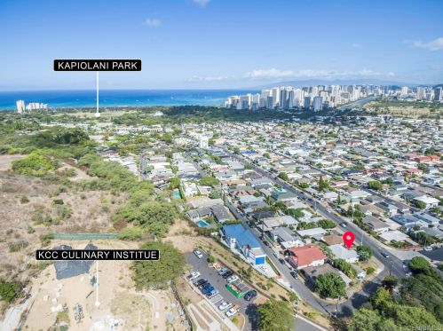 3347 Monsarrat Ave, Honolulu HI  96815-4447 exterior