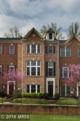 12248 Water Elm Ln, Fairfax, VA 22030-9070