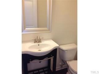 10 Bogie Ct, Durham NC  27705-1597 exterior