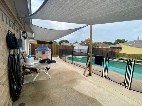 424 Cole Ave, Fort Worth, TX 76179-1127