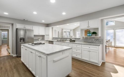 1843 Canmont Dr, Atlanta, GA 30319-3617