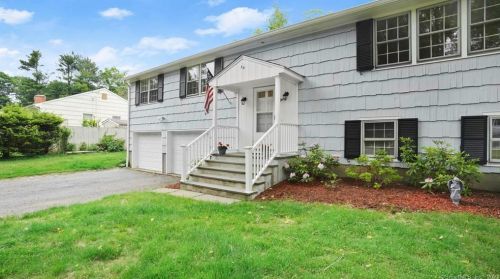 30 Toilsome Ave, Norwalk CT  06851-2322 exterior