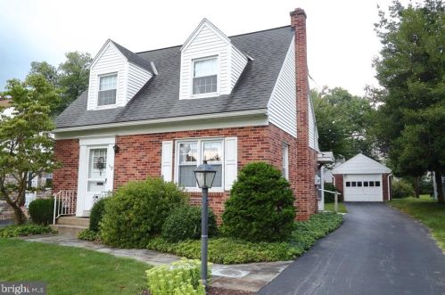 112 Nursery Ln, Lancaster, PA 17603-4225