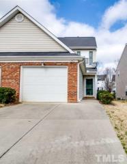 2028 Thornblade Dr, Raleigh, NC 27604-6429