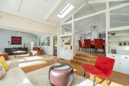 21 Stetson Ave, San Rafael, CA 94904-1525