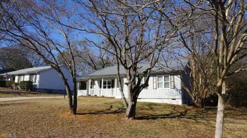 3260 Creekwood Dr, Rex GA  30273-2121 exterior