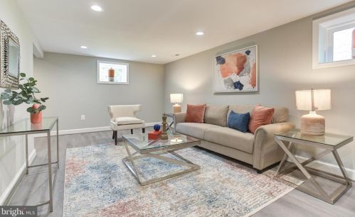 417 Penwood Rd, Silver Spring MD  20901-2718 exterior