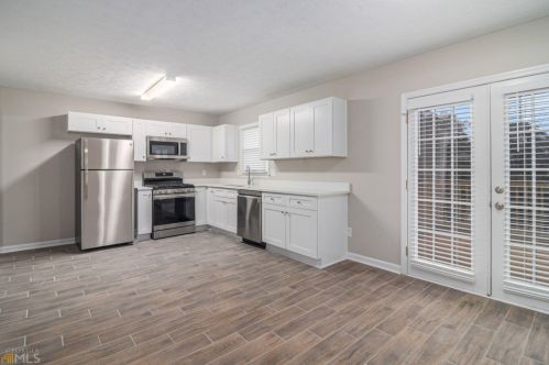 2950 Landmark Dr, Conyers GA  30094-2643 exterior