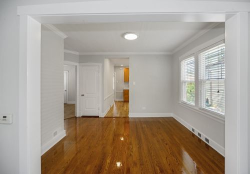 6534 Ebinger Dr, Niles IL 60714-4435 exterior