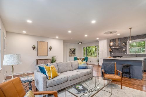 2130 Bolling Brook Dr, Atlanta GA  30311-2516 exterior