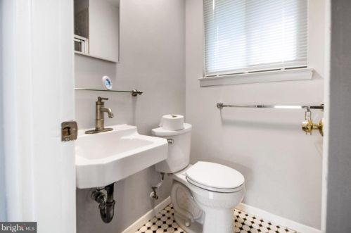 10911 Breewood Ct, Silver Spring MD 20901-1006 exterior