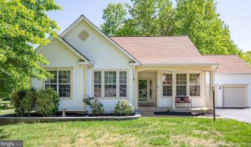5901 Cyclamen Ct, Woodbridge, VA 22193-6007
