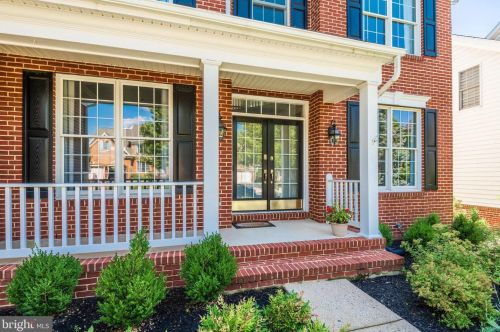 15451 Arnold Palmer Dr, Haymarket, VA 20169-3169