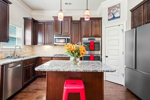 993 Donegal Dr, Locust Grove, GA 30248-2576