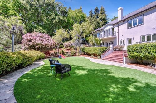 11681 Dawson Dr, Los Altos, CA 94024-5128
