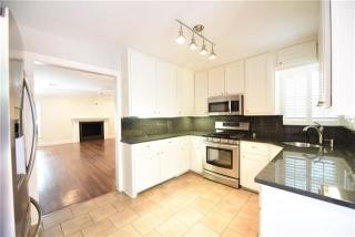 5650 Bryn Mawr Dr, Dallas TX  75209-3406 exterior