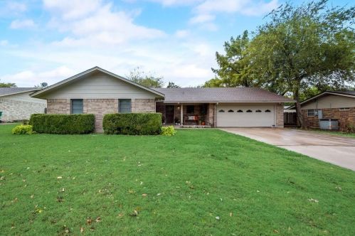 210 Willow St, Muenster, TX 76252-2606