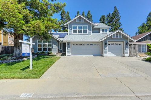 5805 Valley Springs Way, Elk Grove, CA 95758-5315