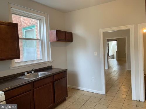 4922 10th St, Philadelphia PA  19141-3902 exterior