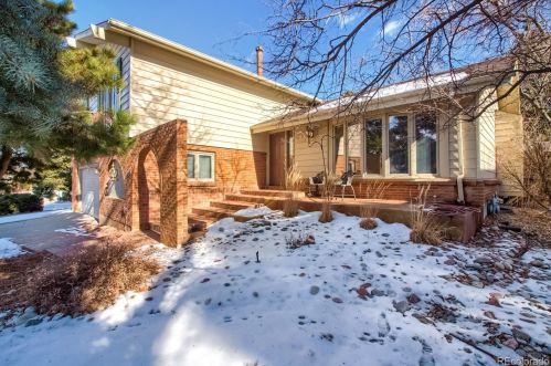 4052 Wabash St, Denver, CO 80237-1755
