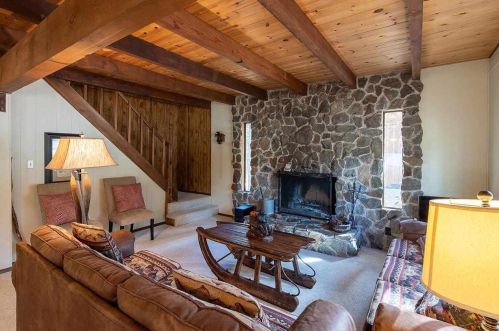 17221 Northwoods Blvd, Truckee, CA 96161-6050