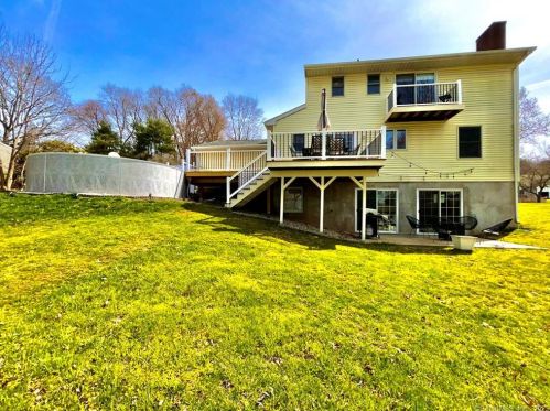 23 Birchwood Dr, Killingly CT  06241-2200 exterior